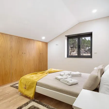 Casa Miradouro Fafiao * جيريز