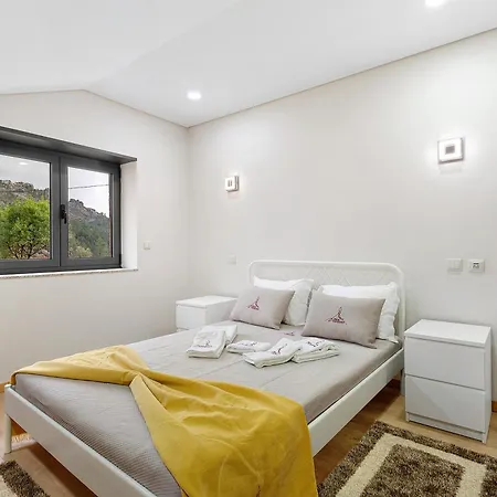 Casa Miradouro Fafiao 펜션 *