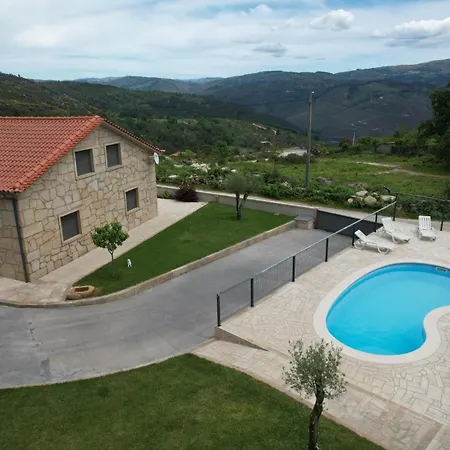 Casa Miradouro Fafiao 펜션 제어스