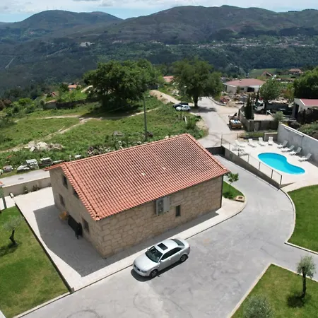 Casa Miradouro Fafiao 제어스