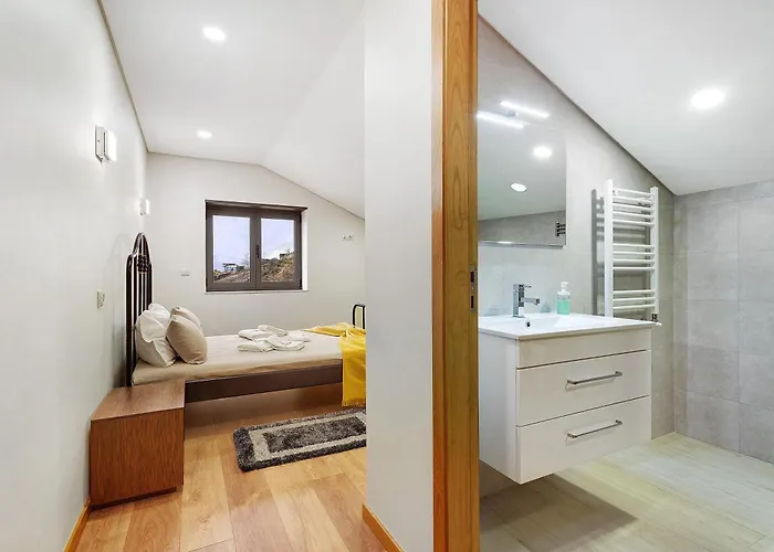 Casa Miradouro Fafiao * ジェレス