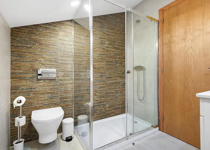 Casa Miradouro Fafiao بيت للعطل *